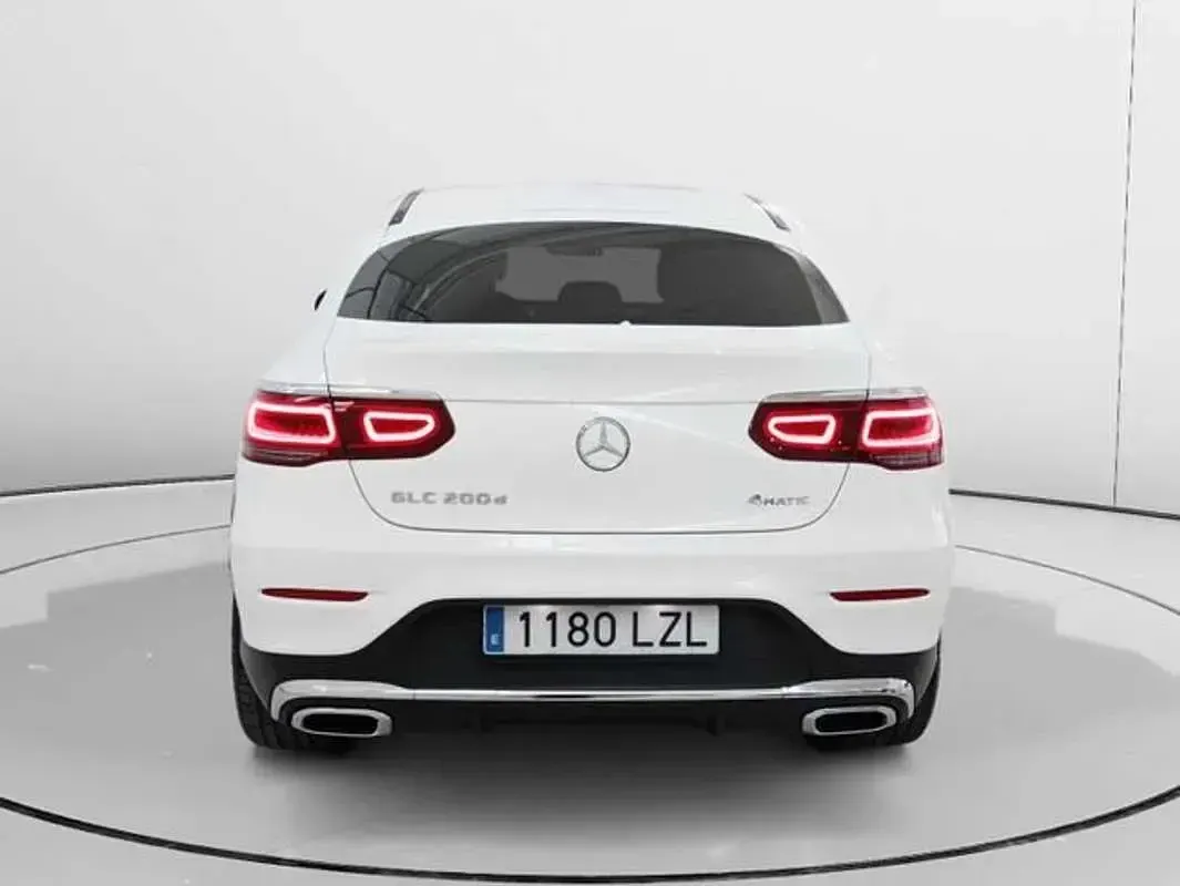 Usado Mercedes GLC200 163 CV (119 kW) 2021 Blanco SUV