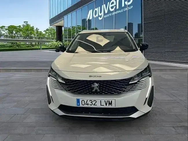Usado Peugeot 5008 Allure 131 CV (96 kW) 2021 Blanco SUV