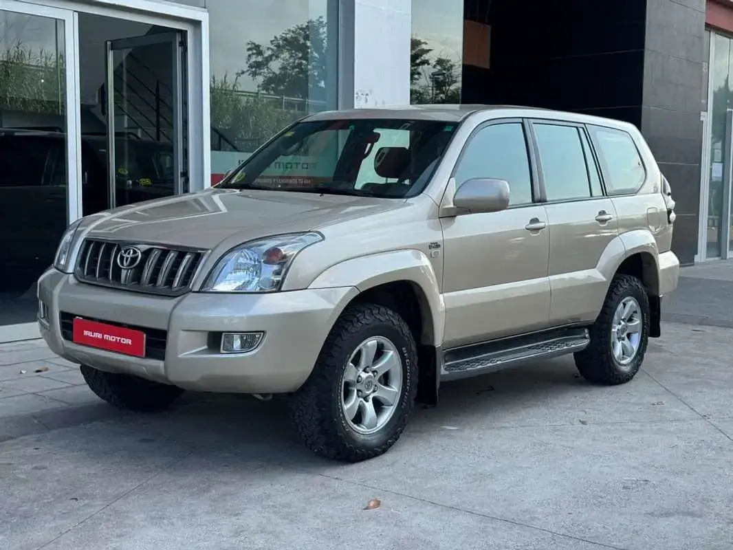 Usado Toyota Land Cruiser 173 CV (127 kW) 2007 Beige SUV