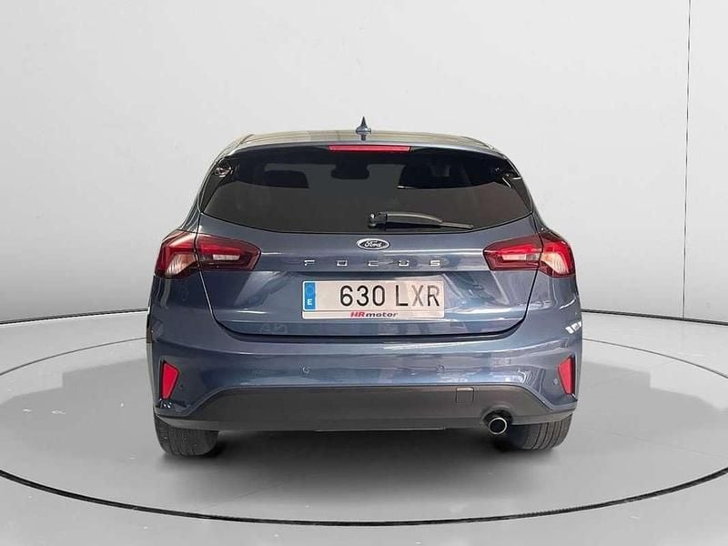 Usado Ford Focus Trend 95 CV (69 kW) 2022 Azul Berlina