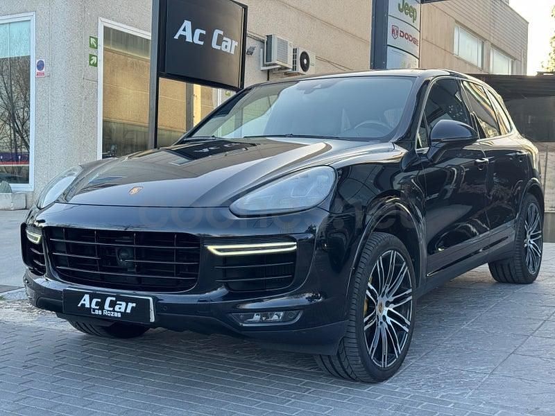Usado Porsche Cayenne Turbo S 570 CV (419 kW) 2016 Negro SUV