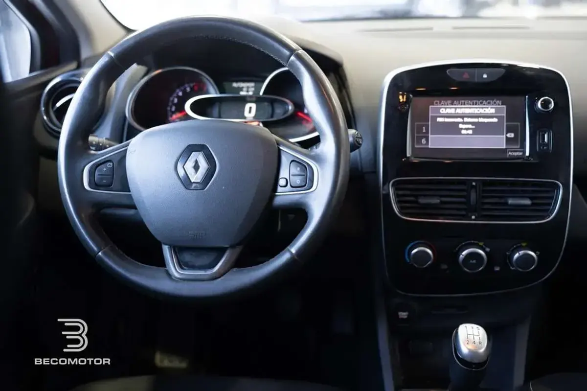Usado Renault Clio LIMITED 90 CV (66 kW) 2019 Burdeos Utilitario