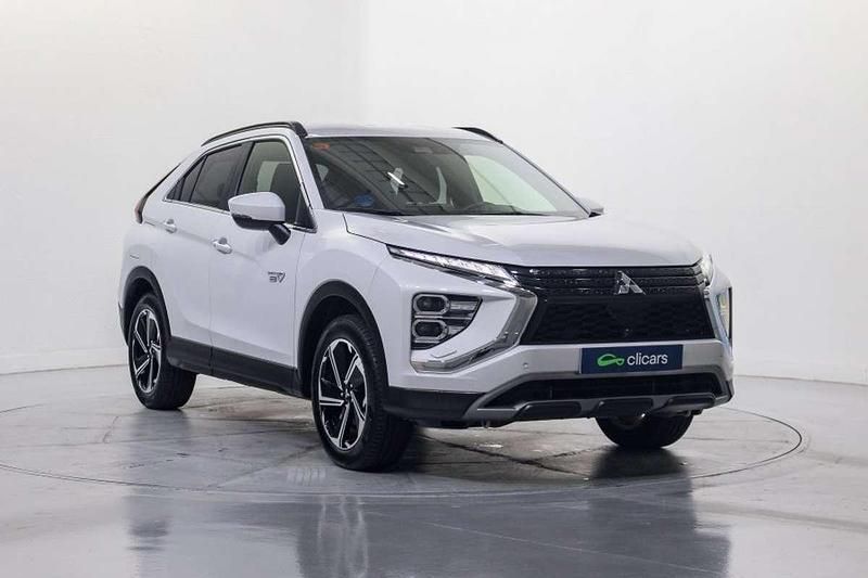 Usado Mitsubishi Eclipse Cross 98 CV (72 kW) 2021 Negro SUV