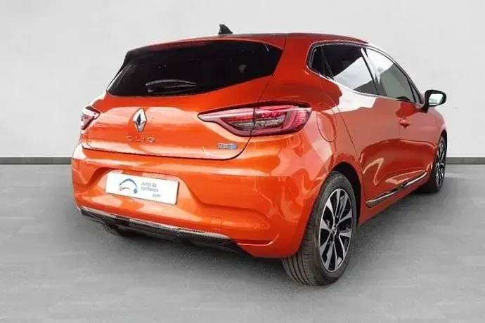 Usado Renault Clio Techno 145 CV (106 kW) 2022 Utilitario