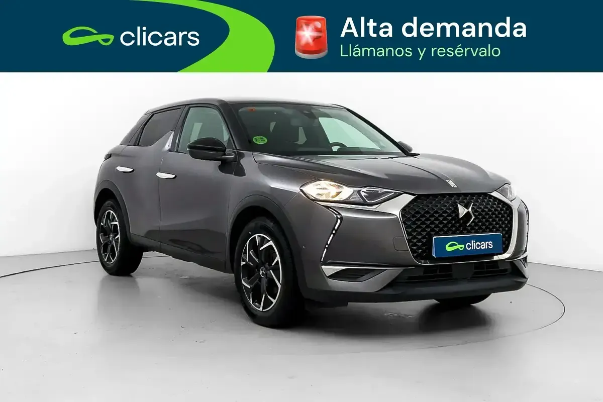 Usado DS Automobiles DS3 Crossback So Chic 100 CV (73 kW) 2020 Gris SUV