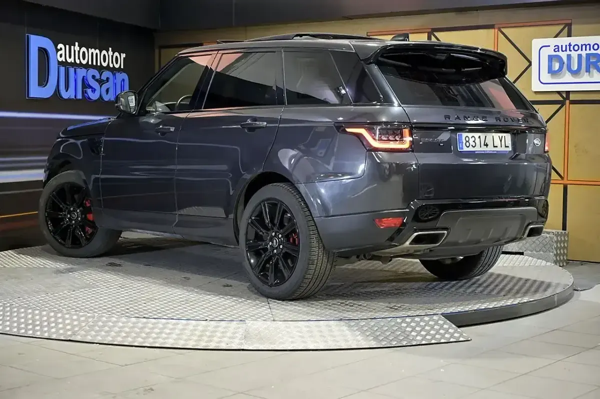 Käytetty Land Rover Range Rover Sport SE 300 HP (220 kW) 2022 Harmaa Katumaasturi