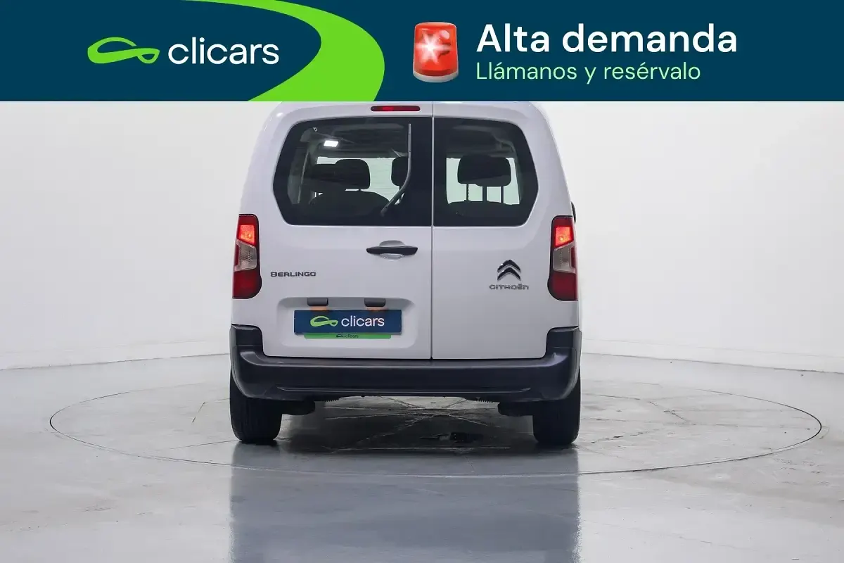 Usado Citroën Berlingo Live 102 CV (75 kW) 2022 Blanco Monovolumen