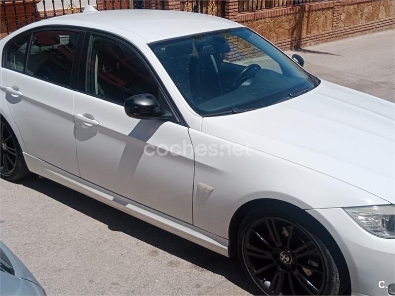 Usado BMW 318 143 CV (105 kW) 2009 Blanco Berlina