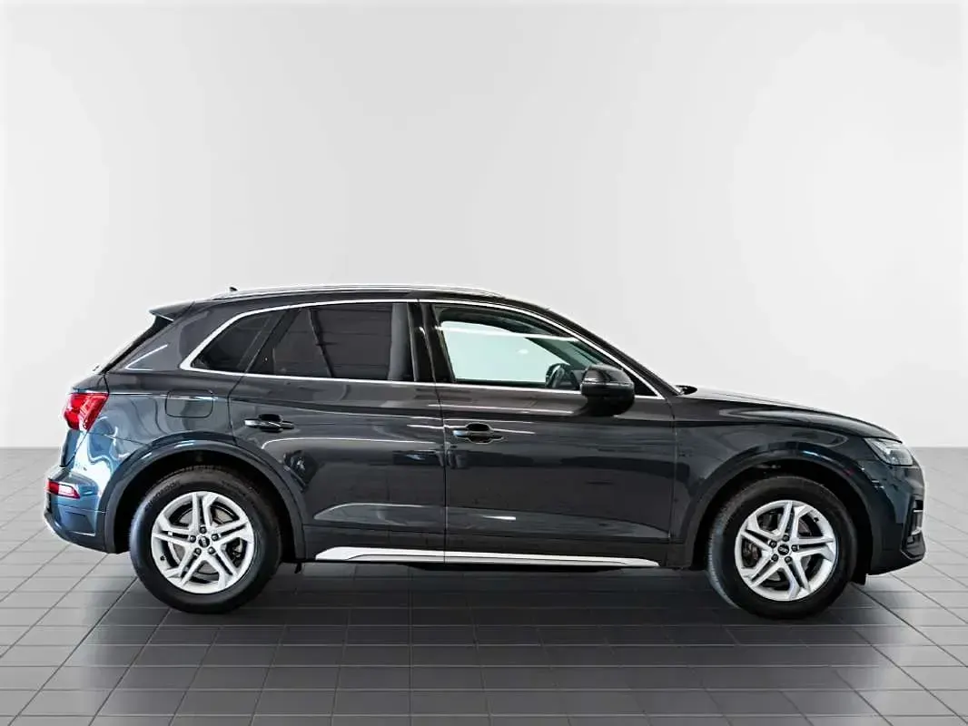 Usado Audi Q5 S-Line 163 CV (119 kW) 2024 Gris SUV