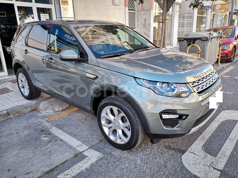 Usado Land Rover Discovery Sport HSE 150 CV (110 kW) 2019 Gris / plata SUV
