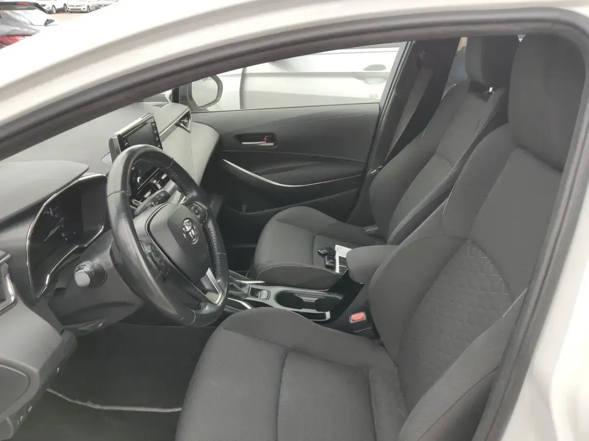 Usado Toyota Corolla Active 122 CV (89 kW) 2022 Blanco