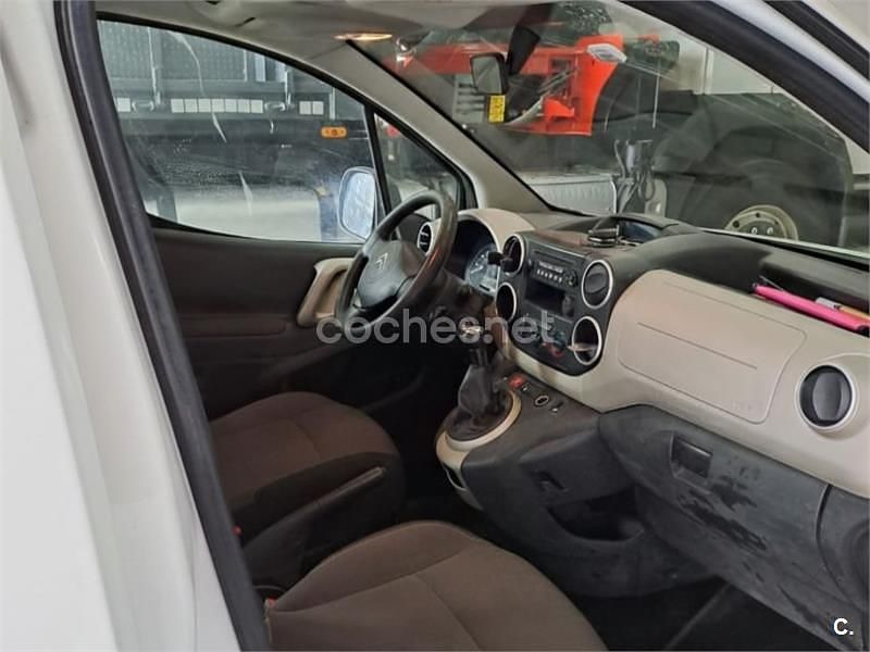 Usado Citroën Berlingo Feel 100 CV (73 kW) 2015 Blanco Monovolumen
