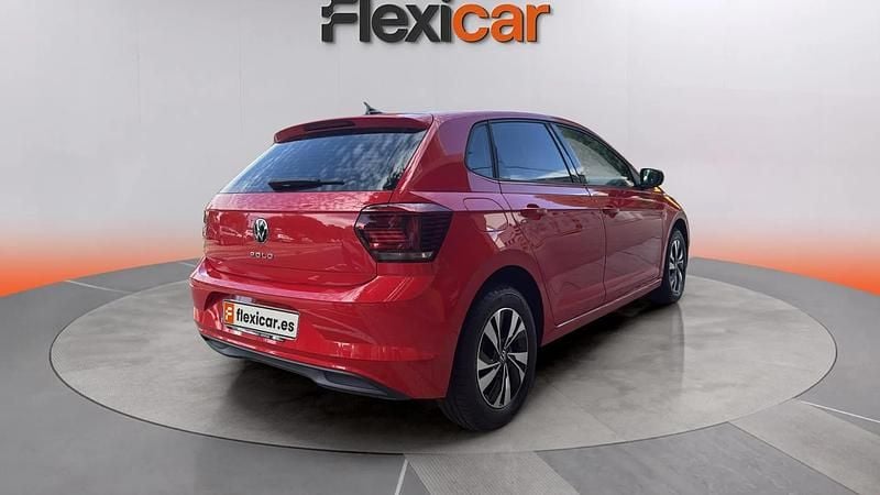 Usado VW Polo Life 95 CV (69 kW) 2021 Rojo Berlina