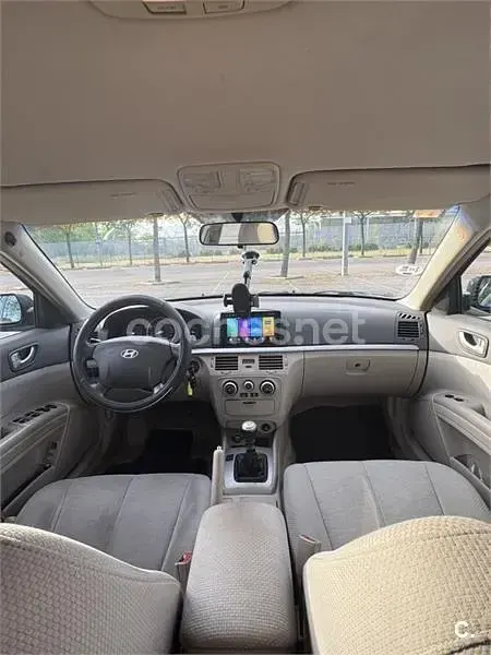 Usado Hyundai Sonata Comfort 140 CV (102 kW) 2006 Azul Berlina