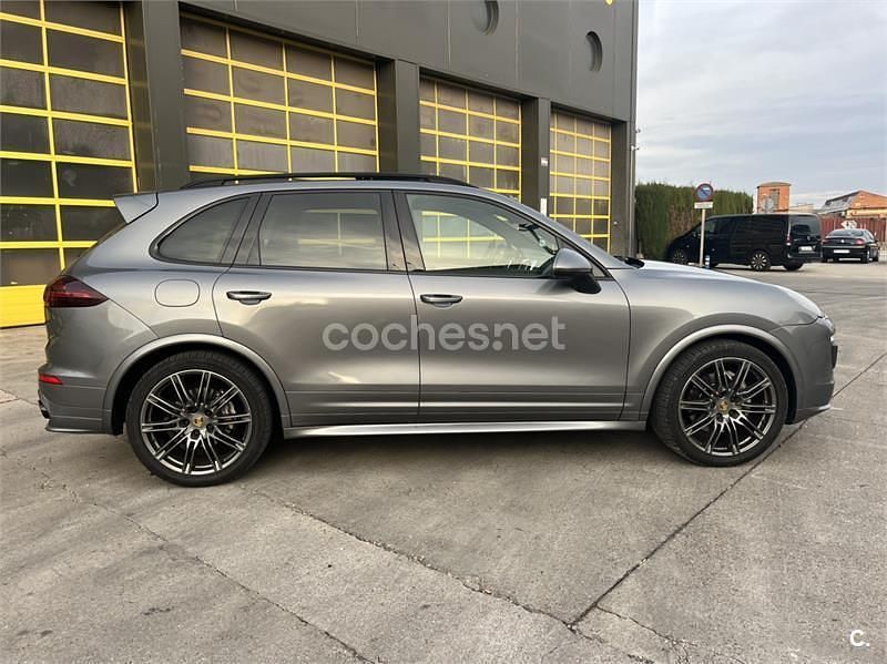 Gris / plata Usado 2016 Porsche Cayenne S SUV | 29.900 € - Imagen 1/4