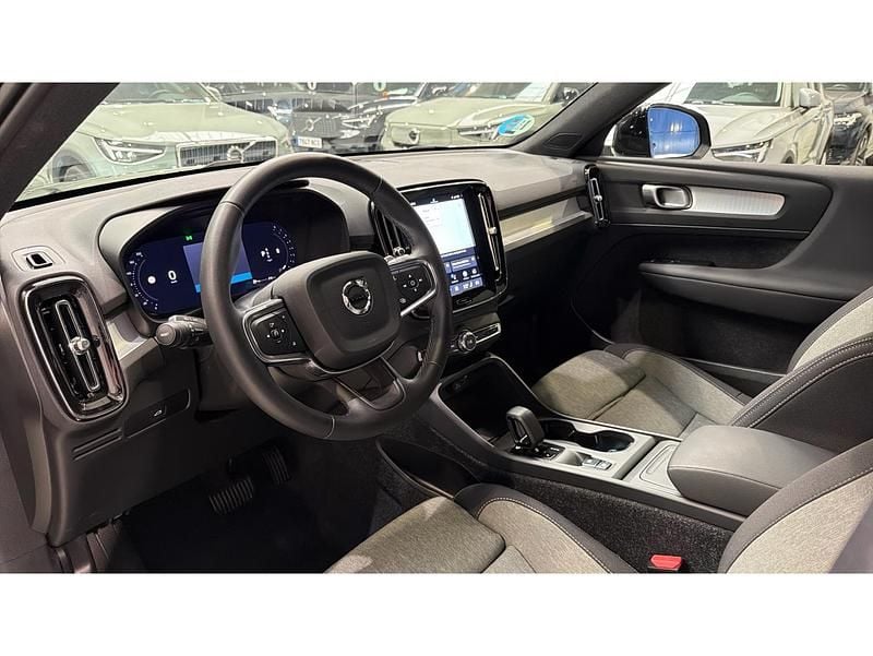Usado Volvo XC40 Core 163 CV (119 kW) 2024 Negro SUV