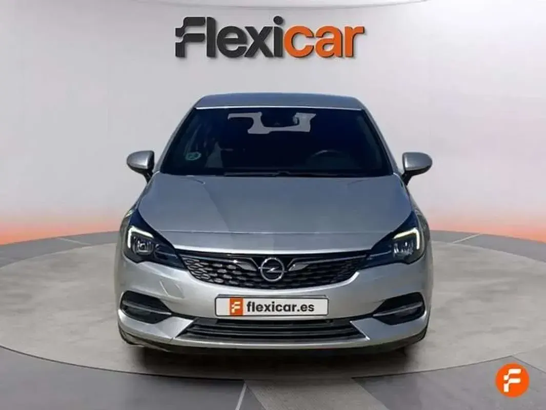 Usado Opel Astra 110 CV (80 kW) 2020 Azul Berlina