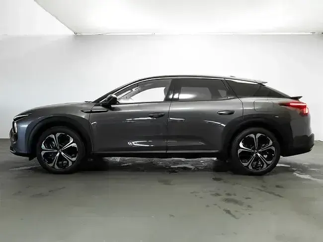 Usado Citroën C5 X Shine 225 CV (165 kW) 2023 Gris Familiar