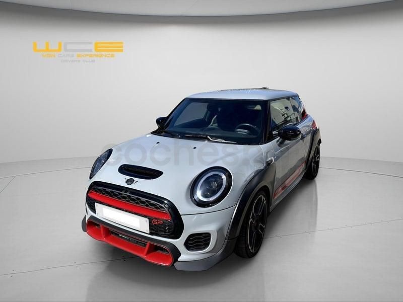 Usado Mini John Cooper Works 306 CV (225 kW) 2020 Gris / plata Utilitario