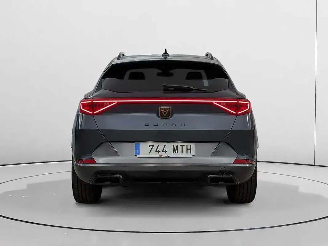 Usado Cupra Formentor 150 CV (110 kW) 2024 Gris SUV
