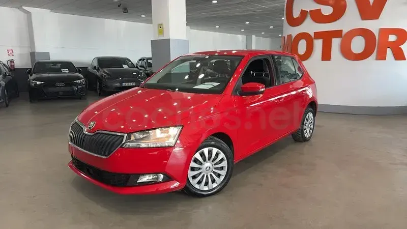 Usado Skoda Fabia Ambition 95 CV (69 kW) 2020 Rojo Utilitario