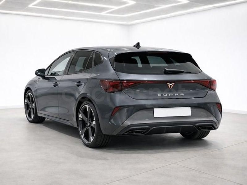 Usado Cupra Leon 150 CV (110 kW) 2025 Gris Berlina