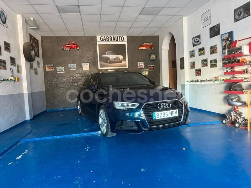 Usado Audi A3 S-Line 150 CV (110 kW) 2019 Azul Berlina