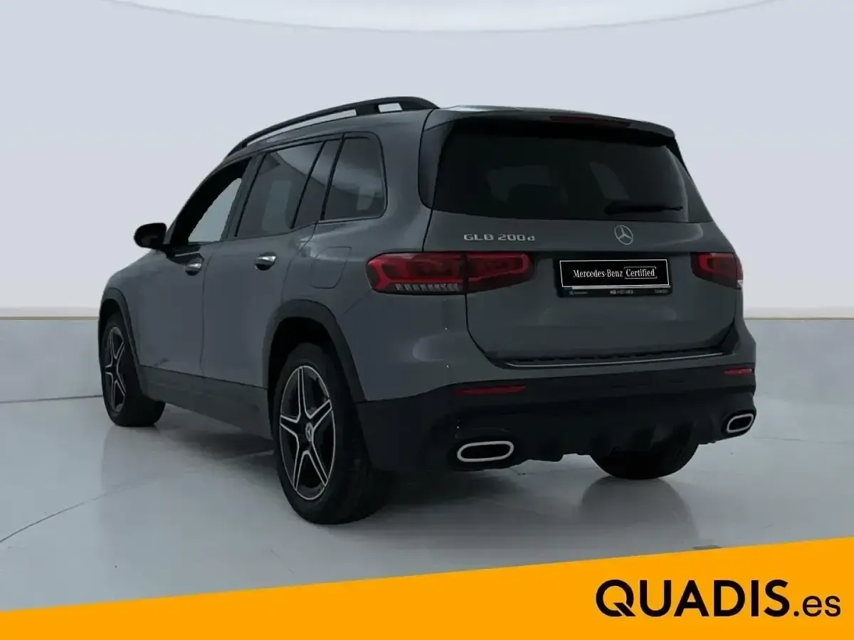 Usado Mercedes GLB200 150 CV (110 kW) 2022 Gris SUV