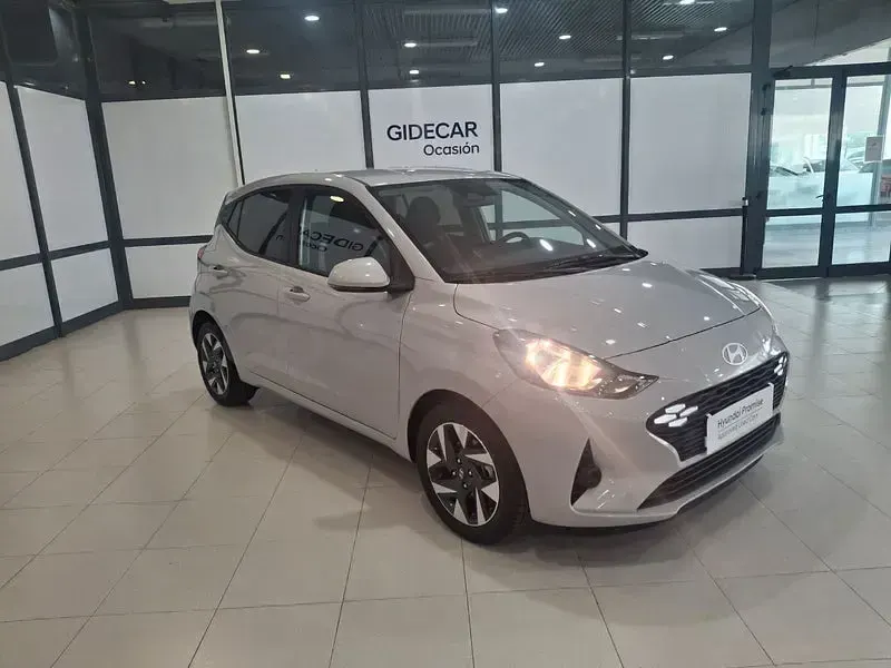 Nuevo Hyundai i10 63 CV (46 kW) 2025 Beige Utilitario