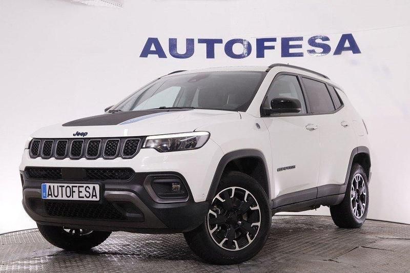 Usado Jeep Compass Trailhawk 240 CV (176 kW) 2024 Blanco SUV