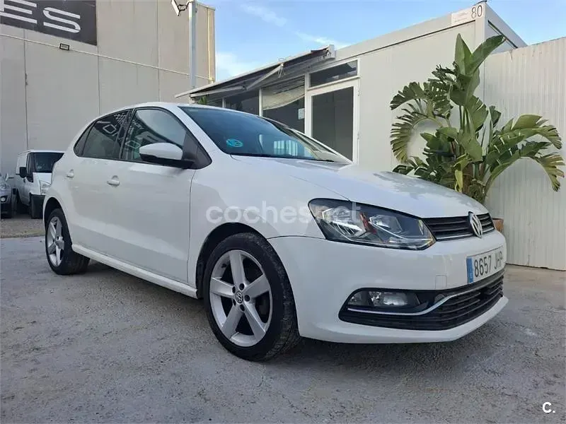 Usado VW Polo Sportline 90 CV (66 kW) 2015 Blanco Berlina