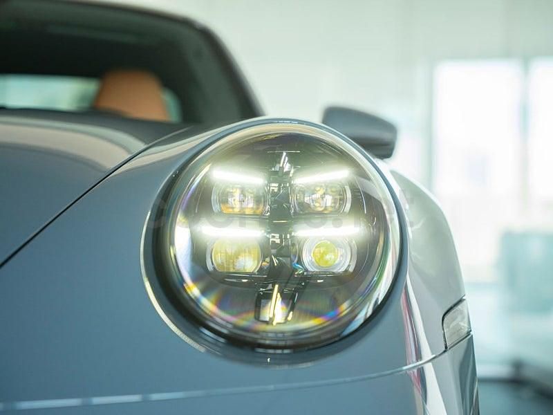 Usado Porsche 911 Carrera 4 GTS 541 CV (397 kW) 2025 Gris / plata Coupe