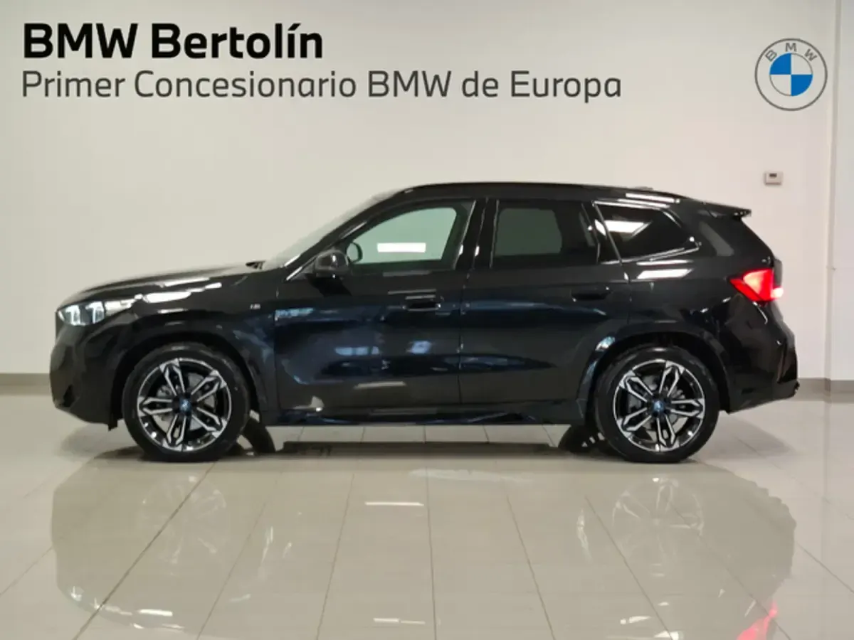 Usado BMW iX1 Comfort Edition 150 kW (204 CV) 2025 Negro SUV
