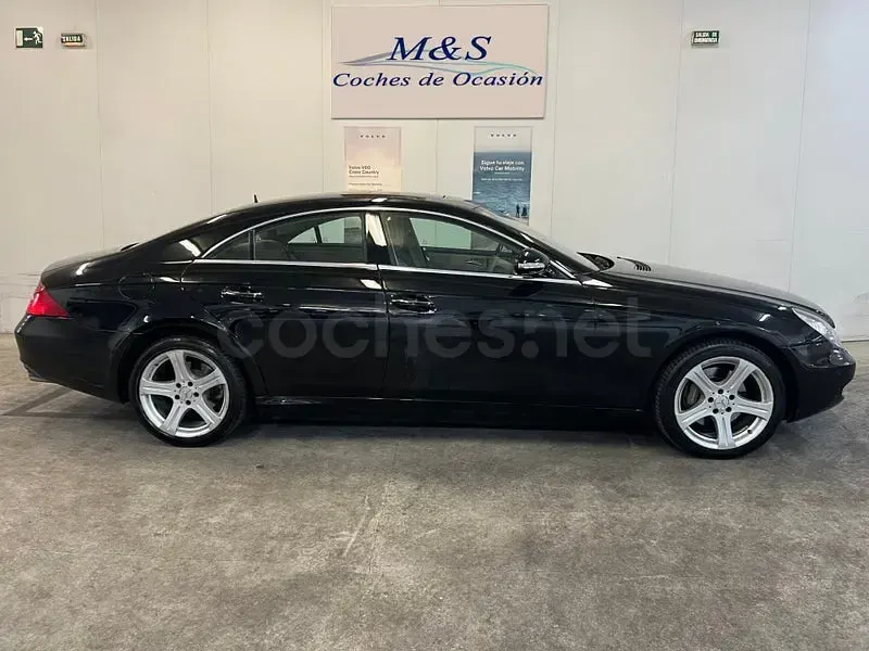 Usado Mercedes CLS500 306 CV (225 kW) 2005 Negro Coupe