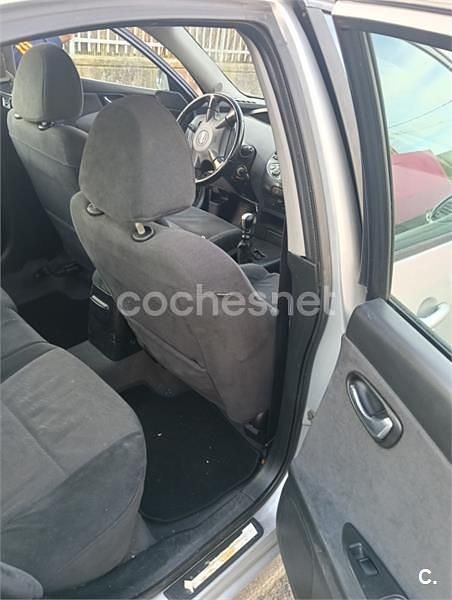 Occasion Nissan Primera Visia 126 ch (92 kW) 2002 Gris Berline