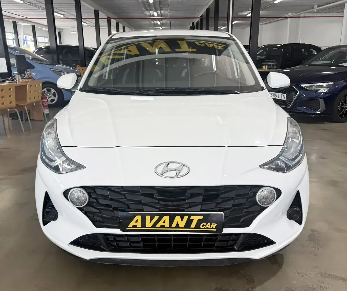 Usado Hyundai i10 67 CV (49 kW) 2023 Blanco Utilitario
