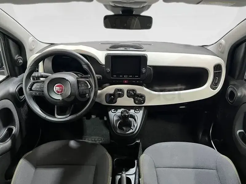 Usado Fiat Panda 70 CV (51 kW) 2025 Negro Utilitario