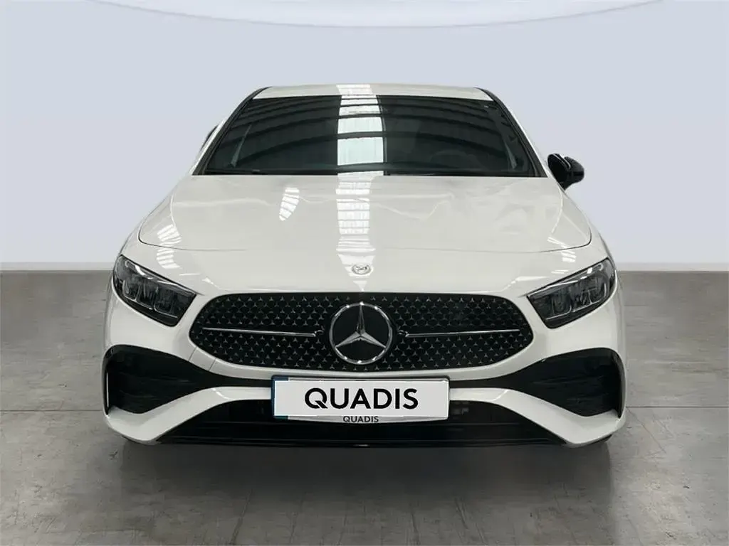 Usado Mercedes A200 150 CV (110 kW) 2025 Blanco polar Berlina