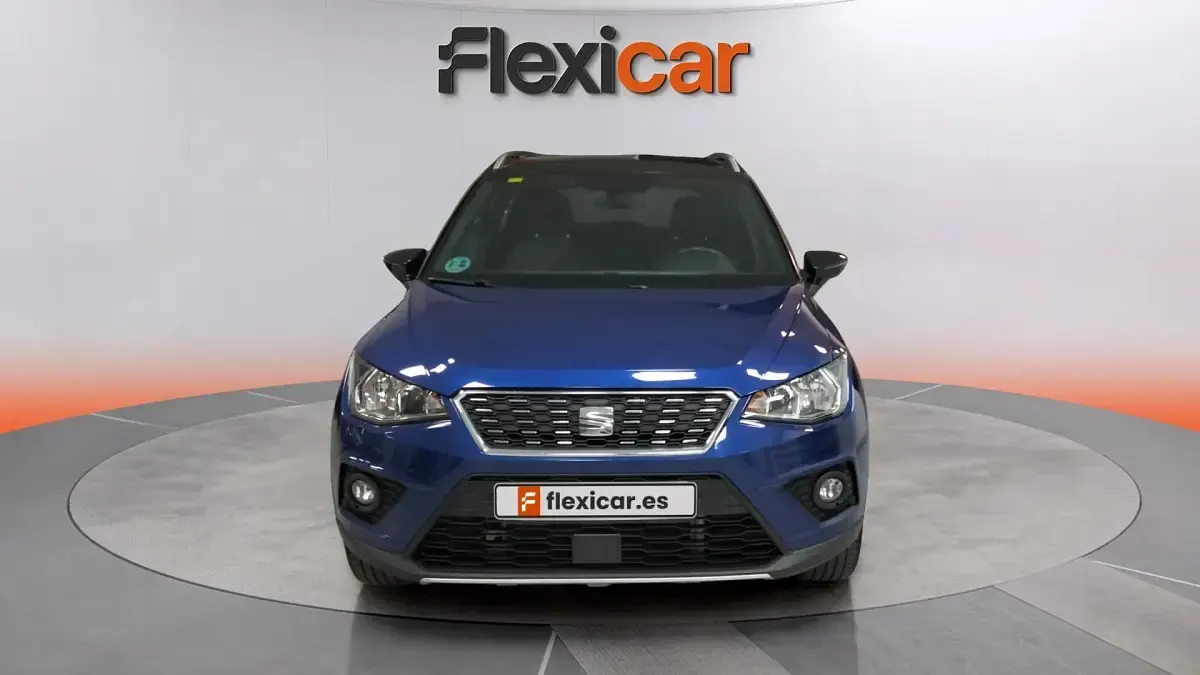Usado Seat Arona Ecomotive 116 CV (85 kW) 2018 Azul SUV