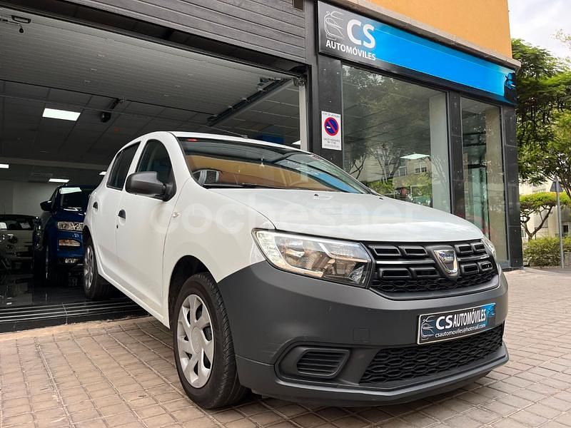 Blanco Usado 2018 Dacia Sandero Lauréate Utilitario | 7200 € (Super precio) - Imagen 1/4