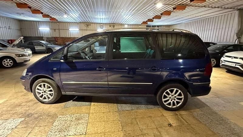 Usado VW Sharan Highline 204 CV (150 kW) 2009 Azul Monovolumen