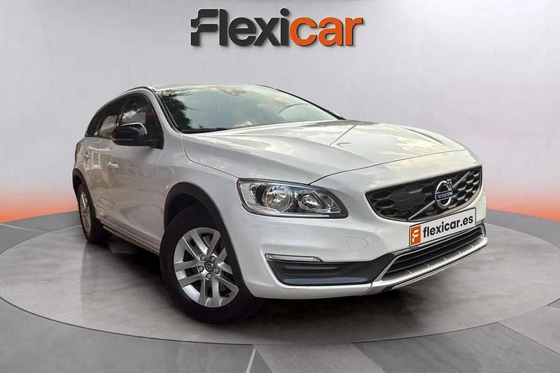 Gris Usado 2016 Volvo V60 CC Momentum Familiar | 12.490 € (Buen precio) - Imagen 1/4