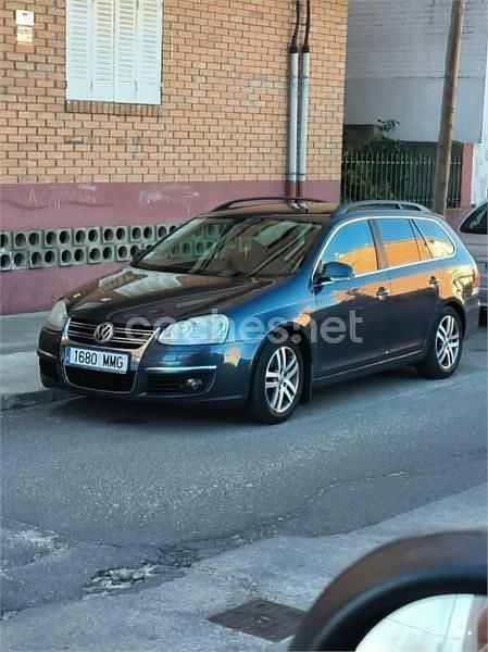 Usado VW Golf V Advance 122 CV (89 kW) 2008 Gris / plata Familiar