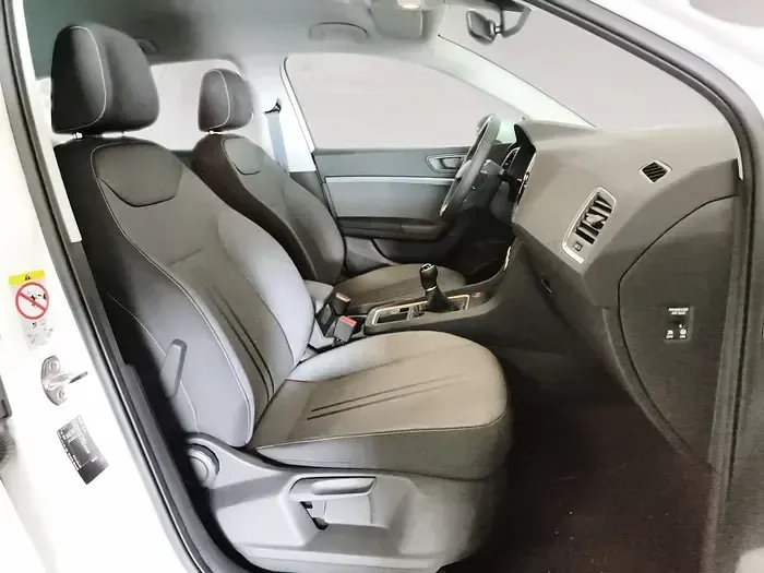 Usado Seat Ateca Style 150 CV (110 kW) 2026 Blanco SUV