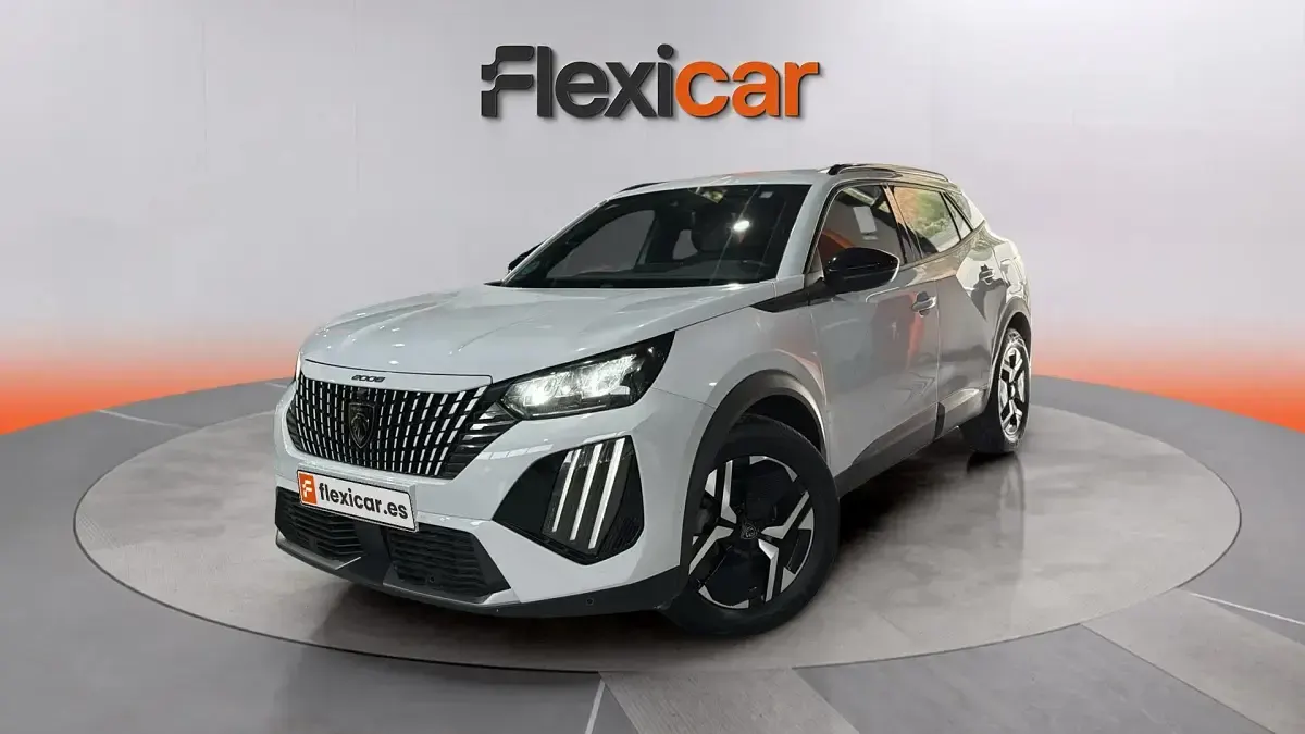 Usado Peugeot 2008 Allure 130 CV (95 kW) 2024 Blanco SUV