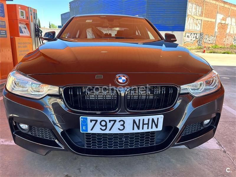 Usado BMW 330e Comfort Edition 252 CV (185 kW) 2016 Negro Berlina
