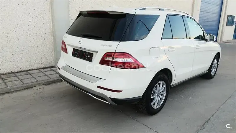 Usado Mercedes ML250 204 CV (150 kW) 2012 Blanco SUV