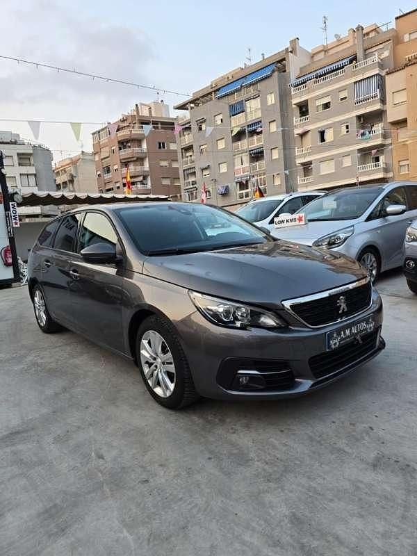 Gris Usado 2020 Peugeot 308 Active Utilitario | 7550 € (Buen precio) - Imagen 1/4