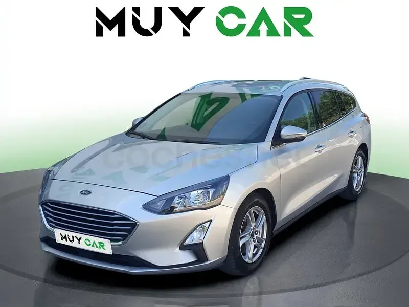 Usado Ford Focus Trend 125 CV (91 kW) 2021 Gris / plata Familiar