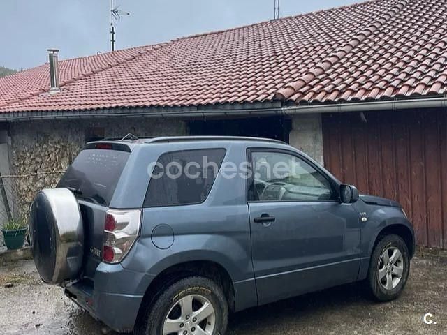 Usado Suzuki Grand Vitara 129 CV (94 kW) 2006 Gris / plata SUV